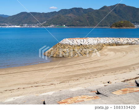 大野浦海水浴場。広島県三原市、佐木島。 大野浦海水浴場。広島県三原市、佐木島。 108333420