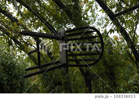 幽霊屋敷 108336013