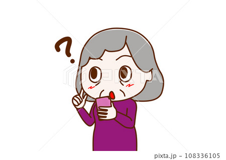 (上半身斜め)スマホを持ってキョトンと分からなくなり思い出そうとする高齢の女性 (上半身斜め)スマホを持ってキョトンと分からなくなり思い出そうとする高齢の女性 108336105