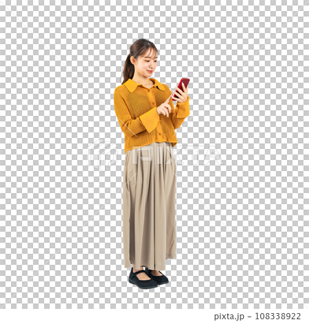 Full body photo of a woman using a smartphone, cutout background transparent photo PNG 108338922