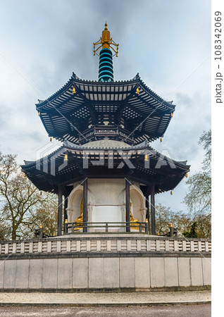 The London Peace Pagoda in the Battersea park, London, UK 108342069
