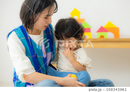 保育士　1歳　 108343961