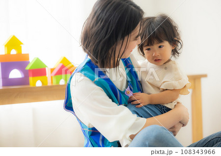 保育士　1歳　 108343966