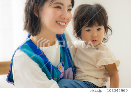 保育士　1歳　 108343969