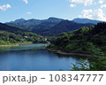 大谷ダムのダム湖・ひめさゆり湖と守門山塊 108347777