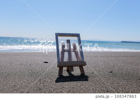 茅ヶ崎ビーチとフォトフレーム 茅ヶ崎ビーチとフォトフレーム 108347863