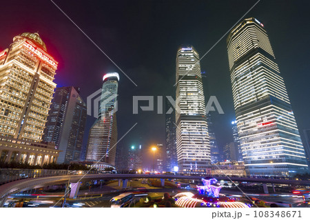 上海・浦東陸家嘴の高層ビル群 夜景 / Shanghai, China 上海・浦東陸家嘴の高層ビル群 夜景 / Shanghai, China 108348671