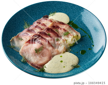 Thinly sliced fish fillet with sauce 108349415