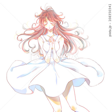 手を胸の前で組む神秘的な女性 手を胸の前で組む神秘的な女性 108350341