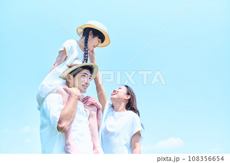 海　人物　ファミリー 108356654