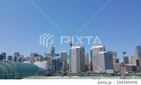 ブリッジから見たダウンタウンの風景 ブリッジから見たダウンタウンの風景 108360456