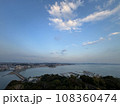 江ノ島から見る湘南エリアの風景 108360474