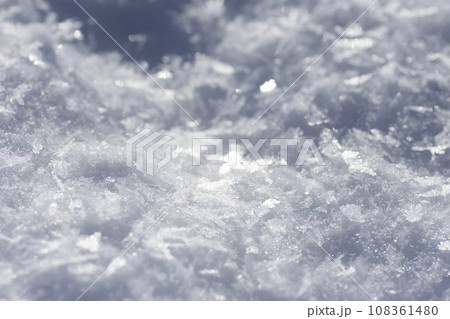 積もった雪の結晶 積もった雪の結晶 108361480