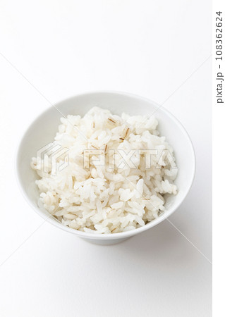 麦ご飯　白バック 108362624