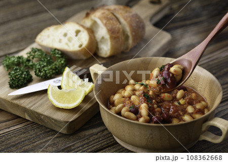 完熟トマトと豆のスープ チリビーンズ チリコンカーン  108362668