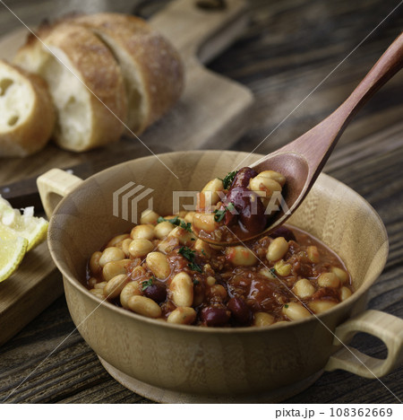 完熟トマトと豆のスープ チリビーンズ チリコンカーン  108362669