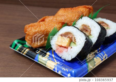 助六, いなり, 太巻き, 寿司, 和食, 日本, 食べ物, 助六寿司, 弁当, トレイ, 容器, 108365937
