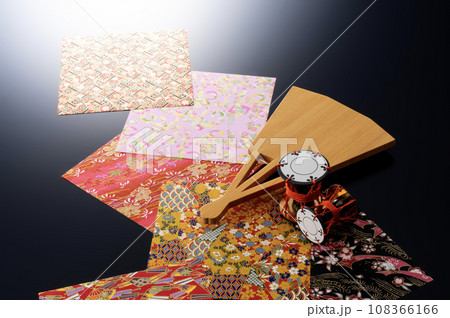 鼓と扇と千代紙 鼓と扇と千代紙 108366166