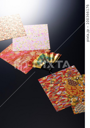 扇と千代紙 扇と千代紙 108366176