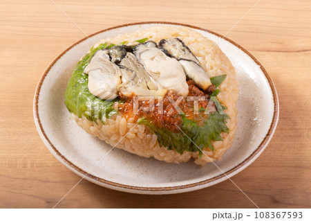 牡蠣飯おにぎり 牡蠣飯おにぎり 108367593