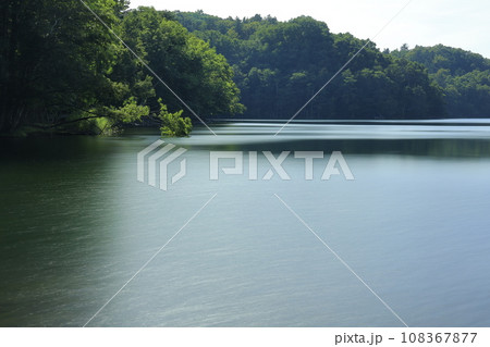オンネトー湖(北海道足寄町、Lake Onneto) オンネトー湖(北海道足寄町、Lake Onneto) 108367877