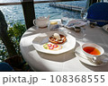 湖畔のデザートレストラン01 108368555