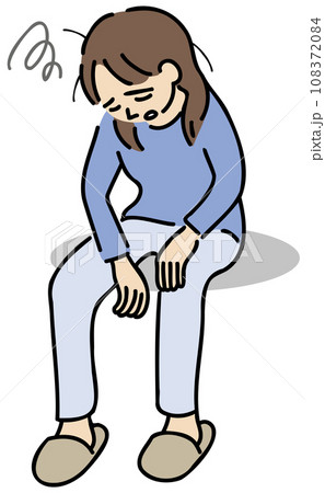 疲労で座り込む女性 108372084