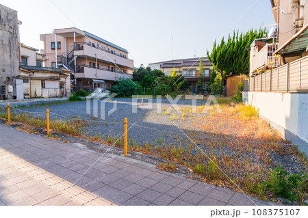 住宅街の更地 住宅街の更地 108375107