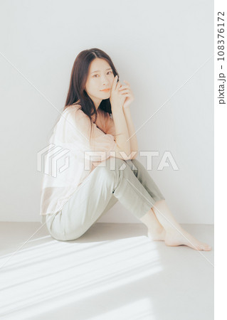 若い女性のビューティの写真 若い女性のビューティの写真 108376172