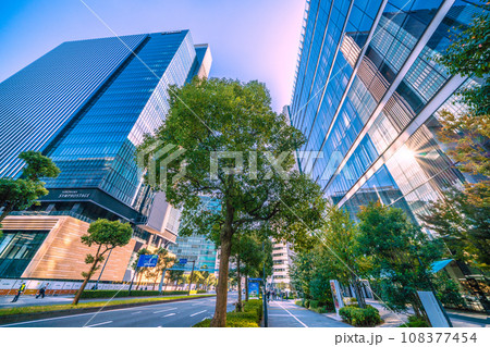 日本の横浜都市景観 2024年春開業予定の横浜シンフォステージや新高島駅周辺のオフィスビル群など 日本の横浜都市景観 2024年春開業予定の横浜シンフォステージや新高島駅周辺のオフィスビル群など 108377454