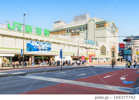 新宿駅南口 108377742