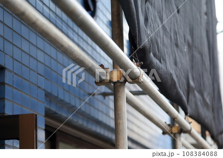 外部足場（単管抱き足場） 108384088