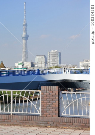 小名木川クローバー橋(東京都江東区) 小名木川クローバー橋(東京都江東区) 108384381