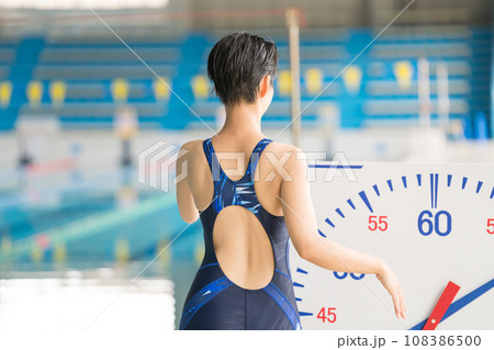 スイミングと女性 スイミングと女性 108386500