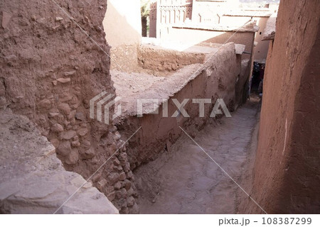 モロッコのアイットベンハドゥ 108387299