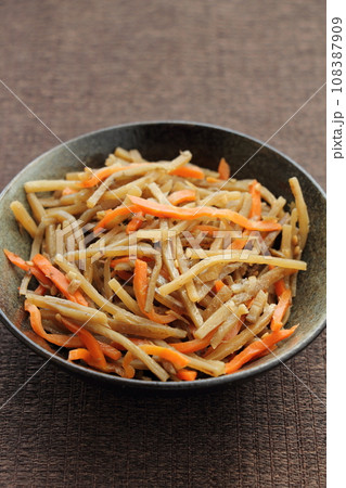 きんぴらごぼう 108387909