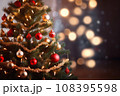 キラキラしたクリスマスツリー 108395598