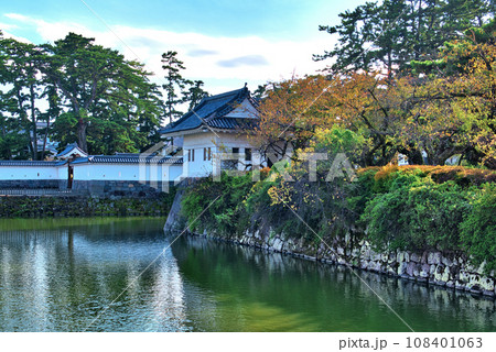 小田原城 二の丸東堀にある隅櫓の風景 108401063
