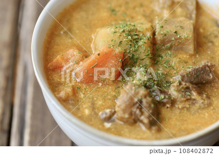 具材たっぷり牛すじ肉の豆乳トマトスープ 具材たっぷり牛すじ肉の豆乳トマトスープ 108402872