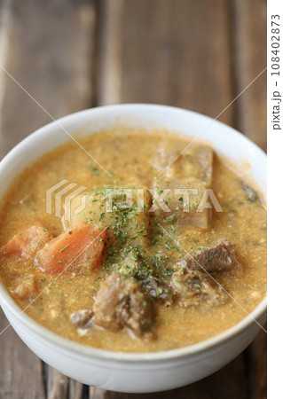 具材たっぷり牛すじ肉の豆乳トマトスープ 具材たっぷり牛すじ肉の豆乳トマトスープ 108402873