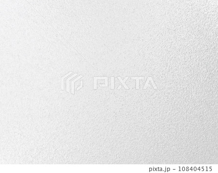 細かな凹凸のある刷りガラスの表面に光が透過し反射する横長の背景画像7 細かな凹凸のある刷りガラスの表面に光が透過し反射する横長の背景画像7 108404515