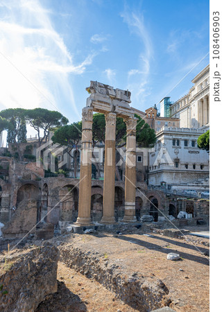 Forum historical landmarks of Rome 108406903