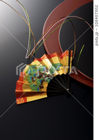 扇と水引の背景素材 扇と水引の背景素材 108407002