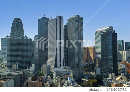 新宿 東急歌舞伎町タワー 17F展望フロアから西新宿高層ビル群の眺め 新宿 東急歌舞伎町タワー 17F展望フロアから西新宿高層ビル群の眺め 108408748