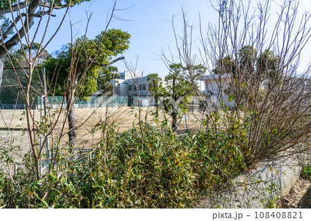 丸亀市立本島小学校・中学校の校舎 香川県丸亀市本島町 丸亀市立本島小学校・中学校の校舎 香川県丸亀市本島町 108408821