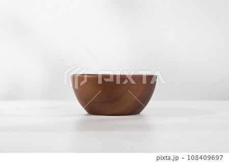 Wooden bowl 108409697
