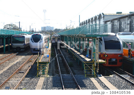 常磐線：勝田車両センターに留置中の車両 108410536