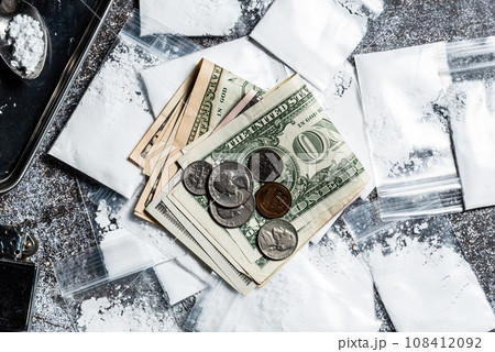 麻薬　薬物イメージ 108412092