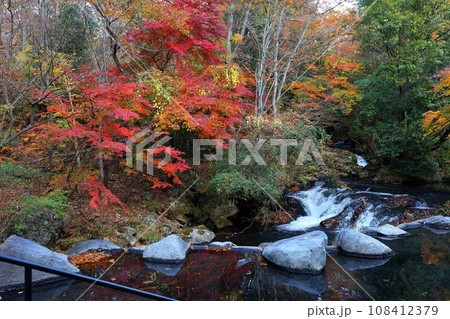 日本の秘湯 山みず木 日本の秘湯 山みず木 108412379