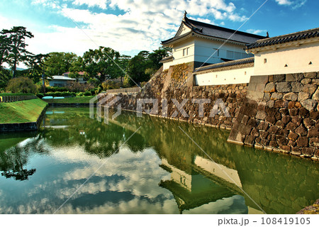 小田原城 二の丸 住吉橋と銅門の風景 108419105